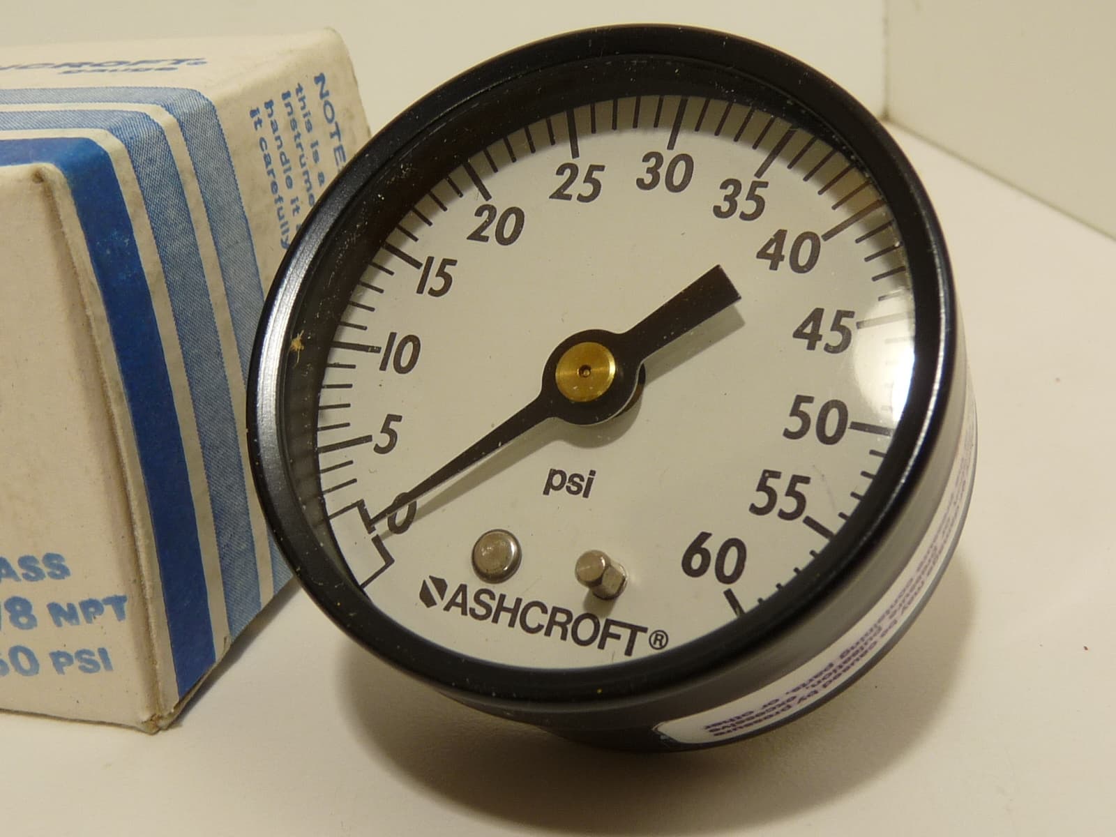 Ashcroft 1000 Series 60 PSI Pressure Gauge 2 in Dial 1/8 MPT Back USA 2