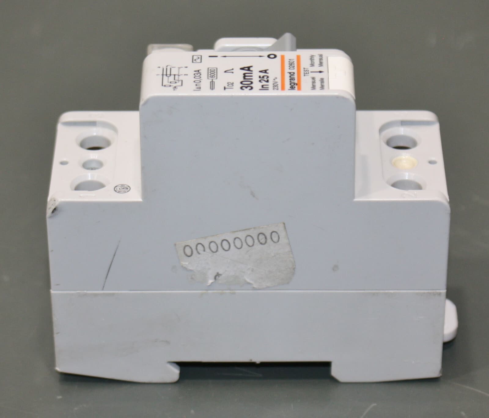 Legrand Circuit Breaker 02601, 25A, 2 Pole, 230V, 30mA, ID RCCB FI RCD, BS 4293 2