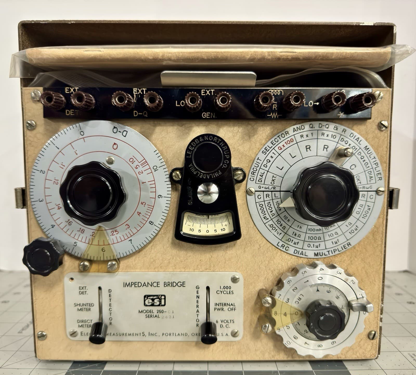 VINTAGE - ESI ELECTRO SCIENTIFIC INDUSTRIES IMPEDANCE BRIDGE 250-DA (BAL43) 2