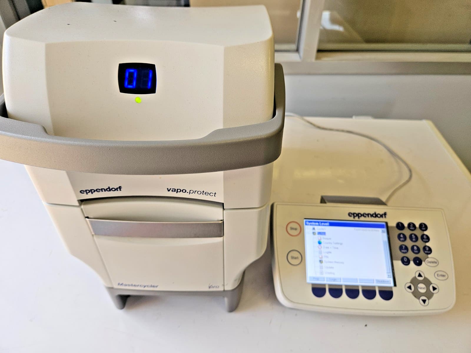 Eppendorf Mastercycler Pro Vapo.Protect Thermal Cycler w/ System Controller