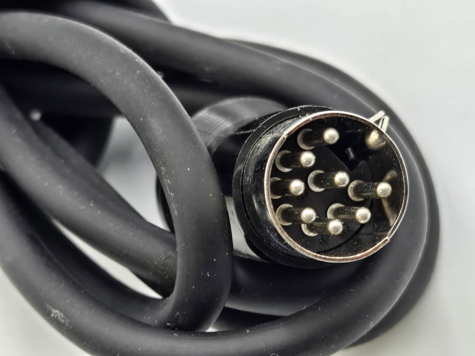 Alpine CHM-S650 CD Changer Controller & Cord. Normal Scuffing. 4