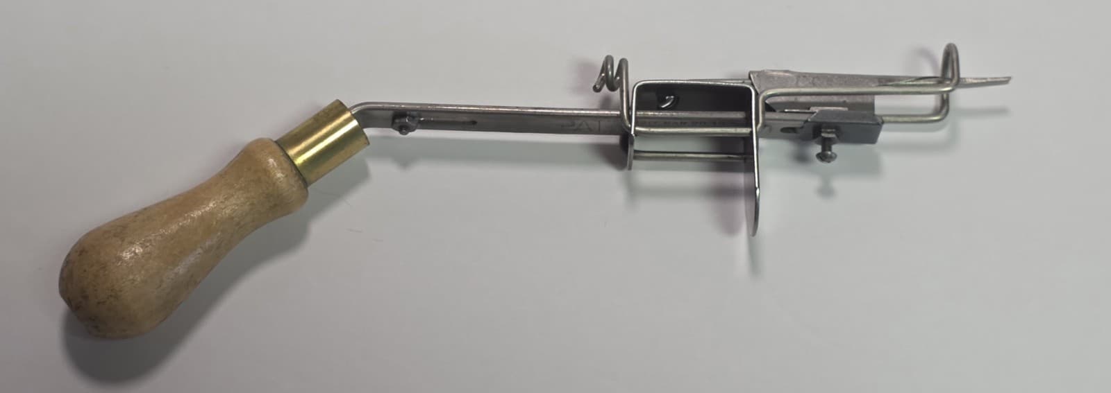 Vintage Bluenose Rug Hooker with Original Box 5