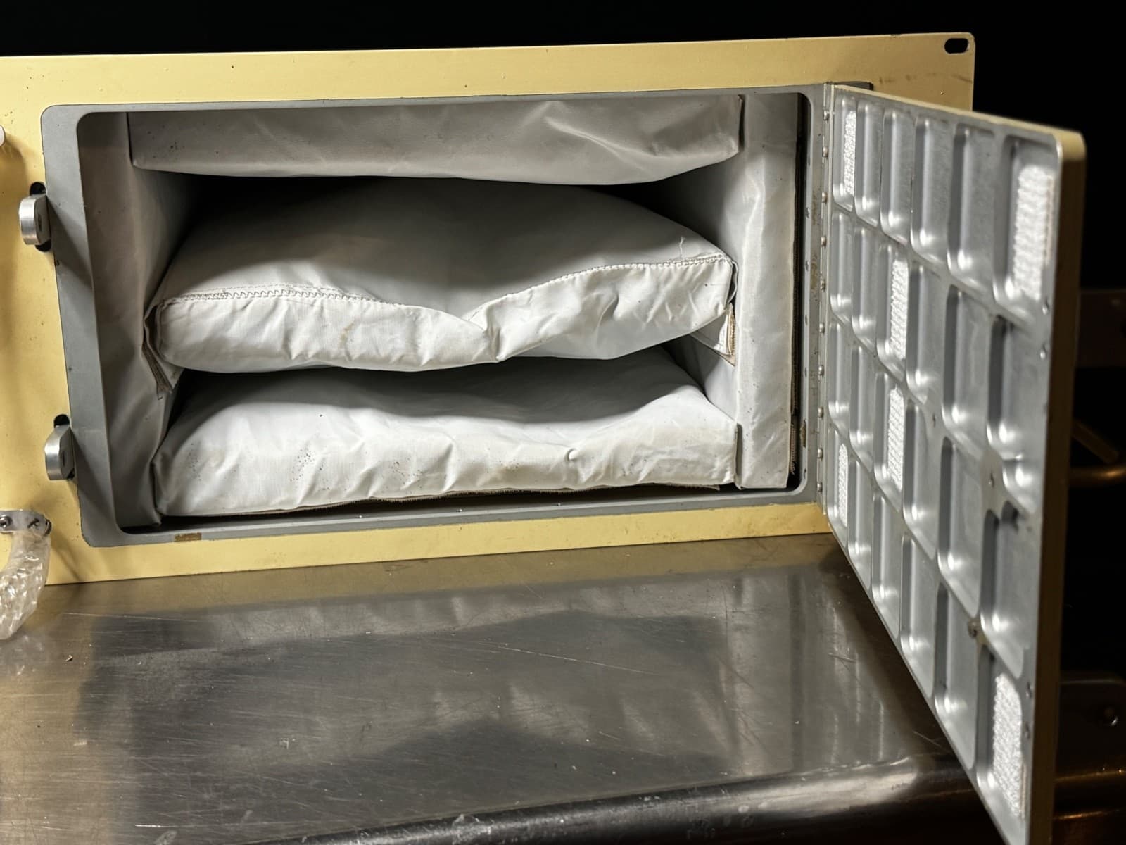 NASA Space Shuttle/SpaceLab Middeck Stowage Locker, w/inserts. 4