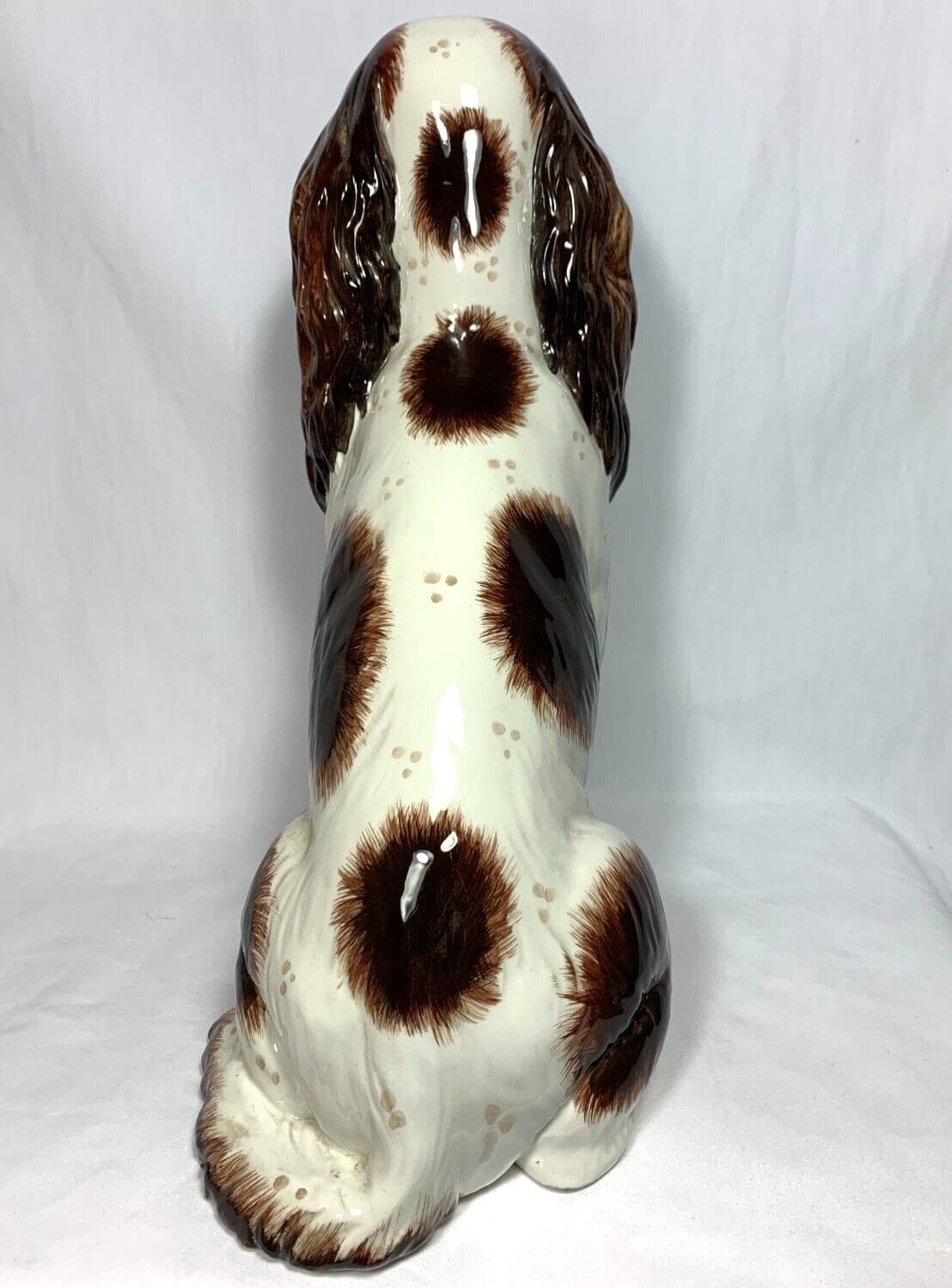 Large English Springer Spaniel Dog Figurine Sitting Patiently 17" 5