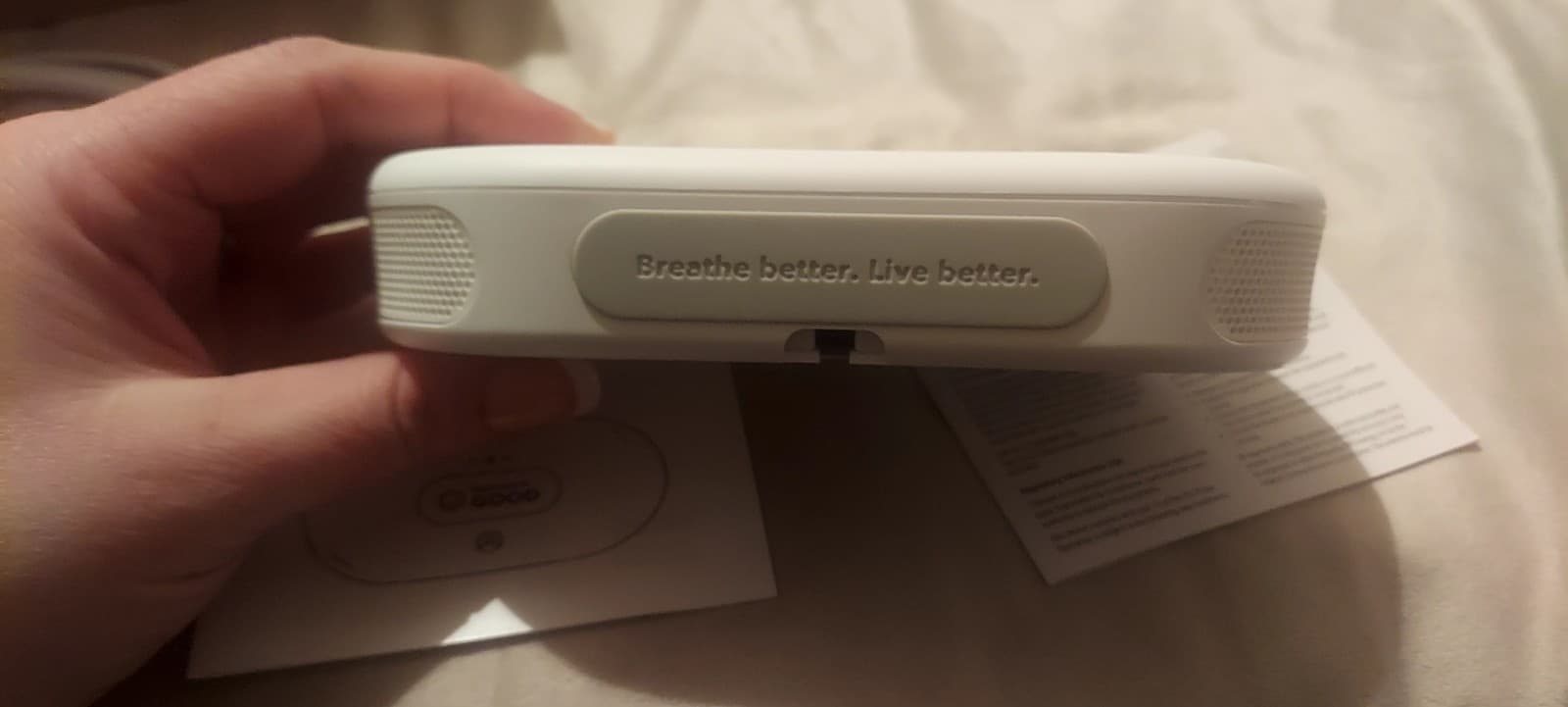 Airthings 2960 View Plus - Battery Powered Radon & Air Quality Monitor (PM, CO2, 5