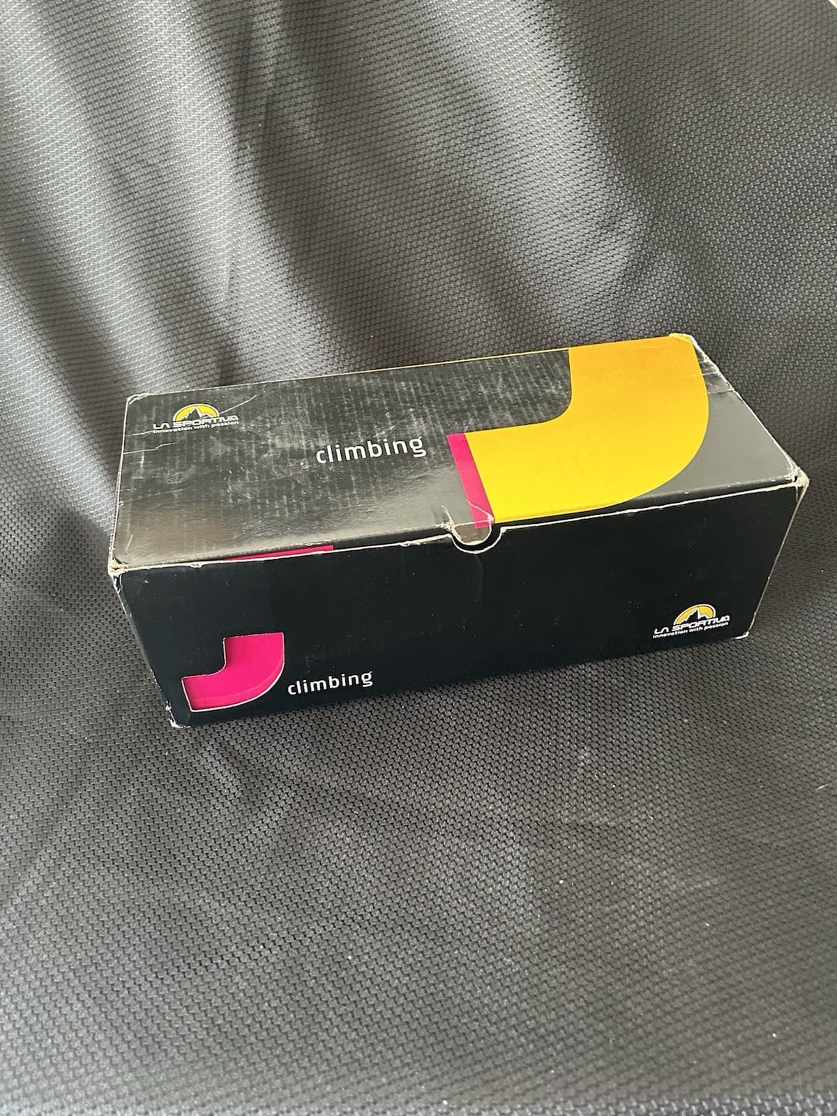 La Sportiva Tarantulace Women's Climbing Shoes Topaz/Red Plum  USA 6.0 3