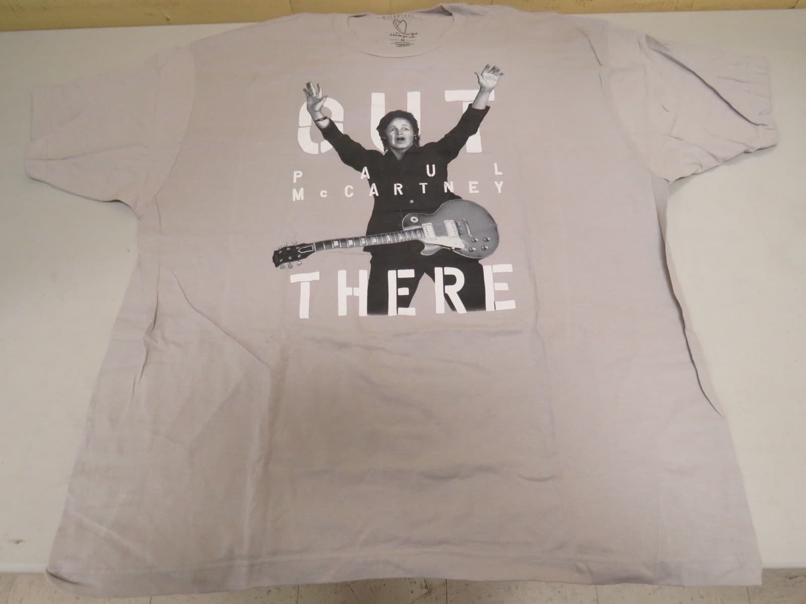 Paul McCartney Out There 2013 Boston MA Grey T Shirt 2XL Concert Tour Beatles