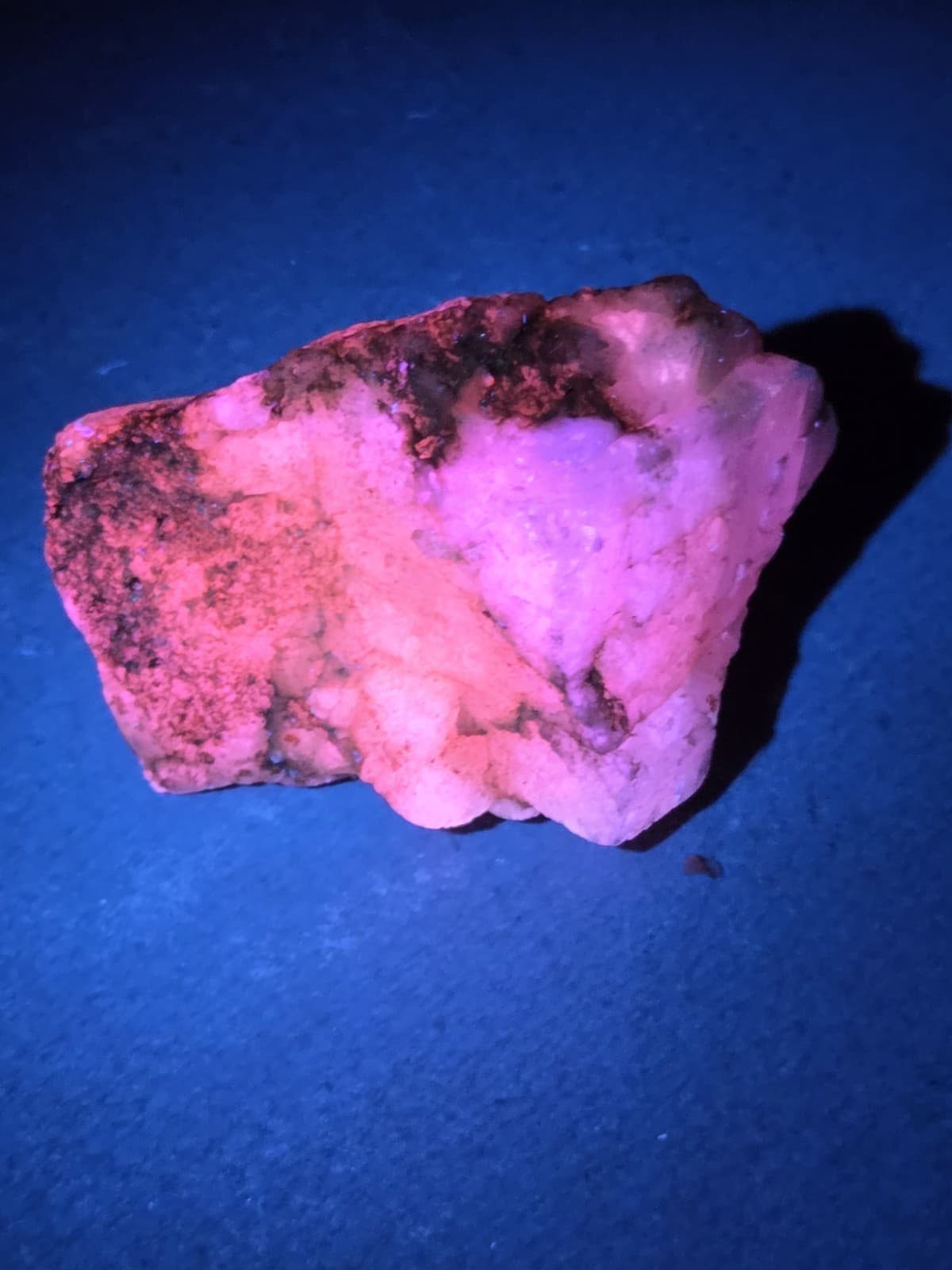 Terlingua Calcite Phosphorescent Mineral Specimen 2.19 Oz 2