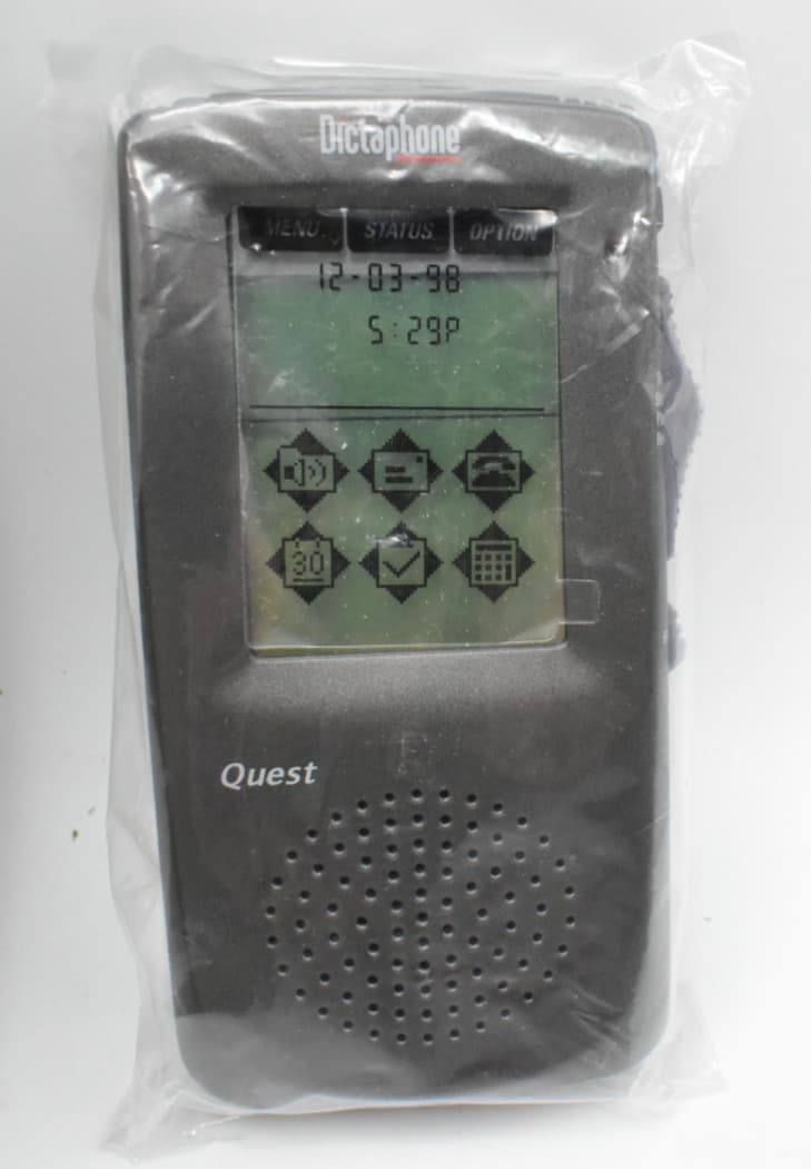 Dictaphone Walkabout Quest Digital Recorder with Docking Station Model 1513 3