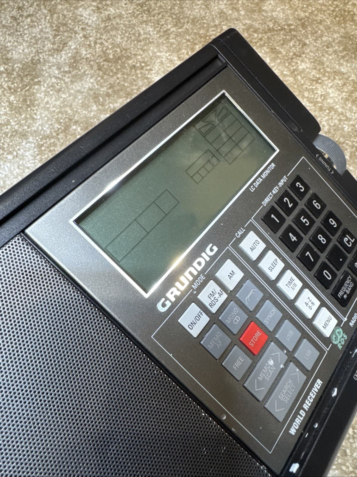 Grundig World Receiver Satellite 700 Tested & Working radio FM Satellite 6