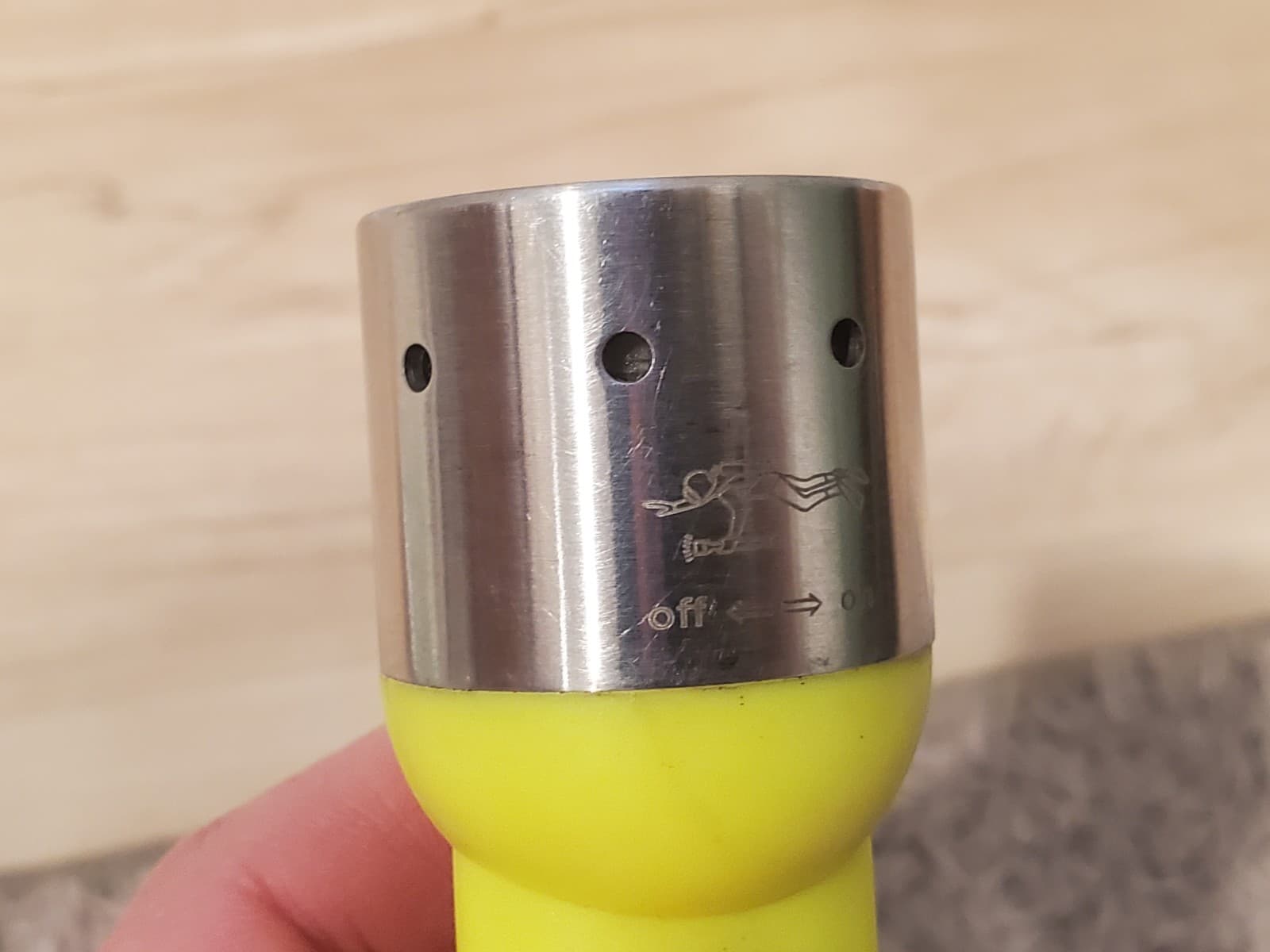 LED LENSER Frogman Yellow Scuba Diver's Flashlight 4