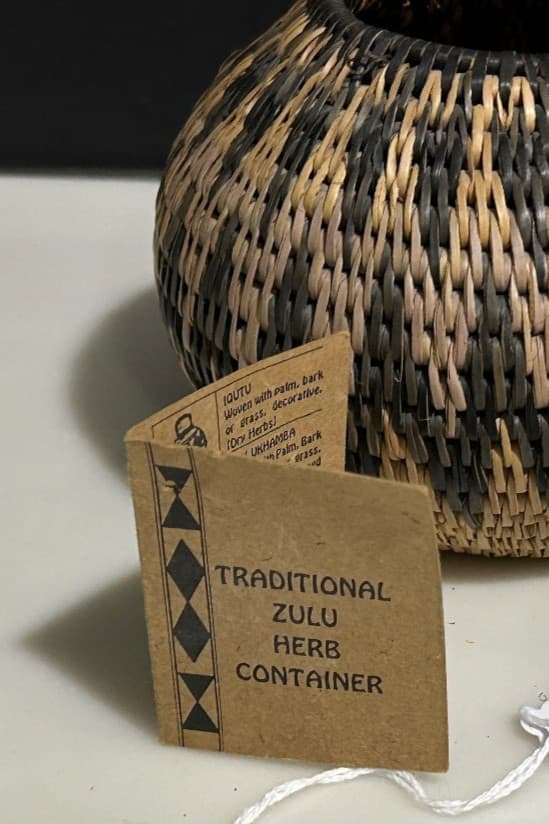 NEW NEVER USED Traditional ZULU HERB CONTAINER IQUTU Woven Palm, Bark & Grass 4