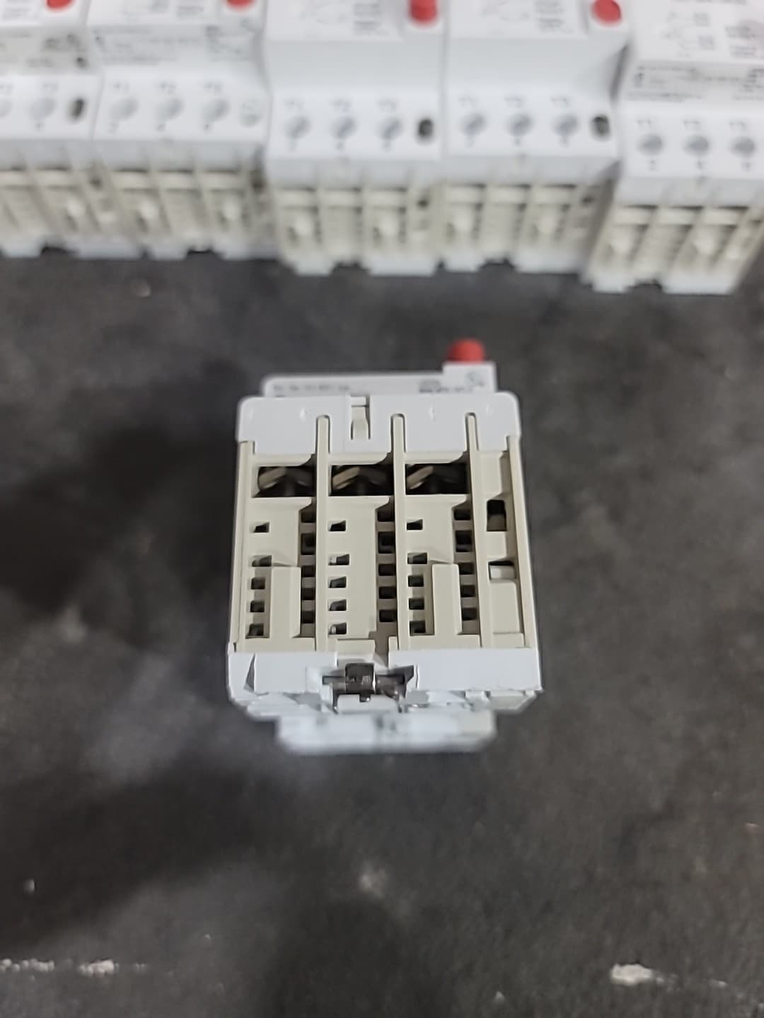 Allen-Bradley CAT 140-MN-0400 STARTER MOTOR BREAKER SERIES D 2