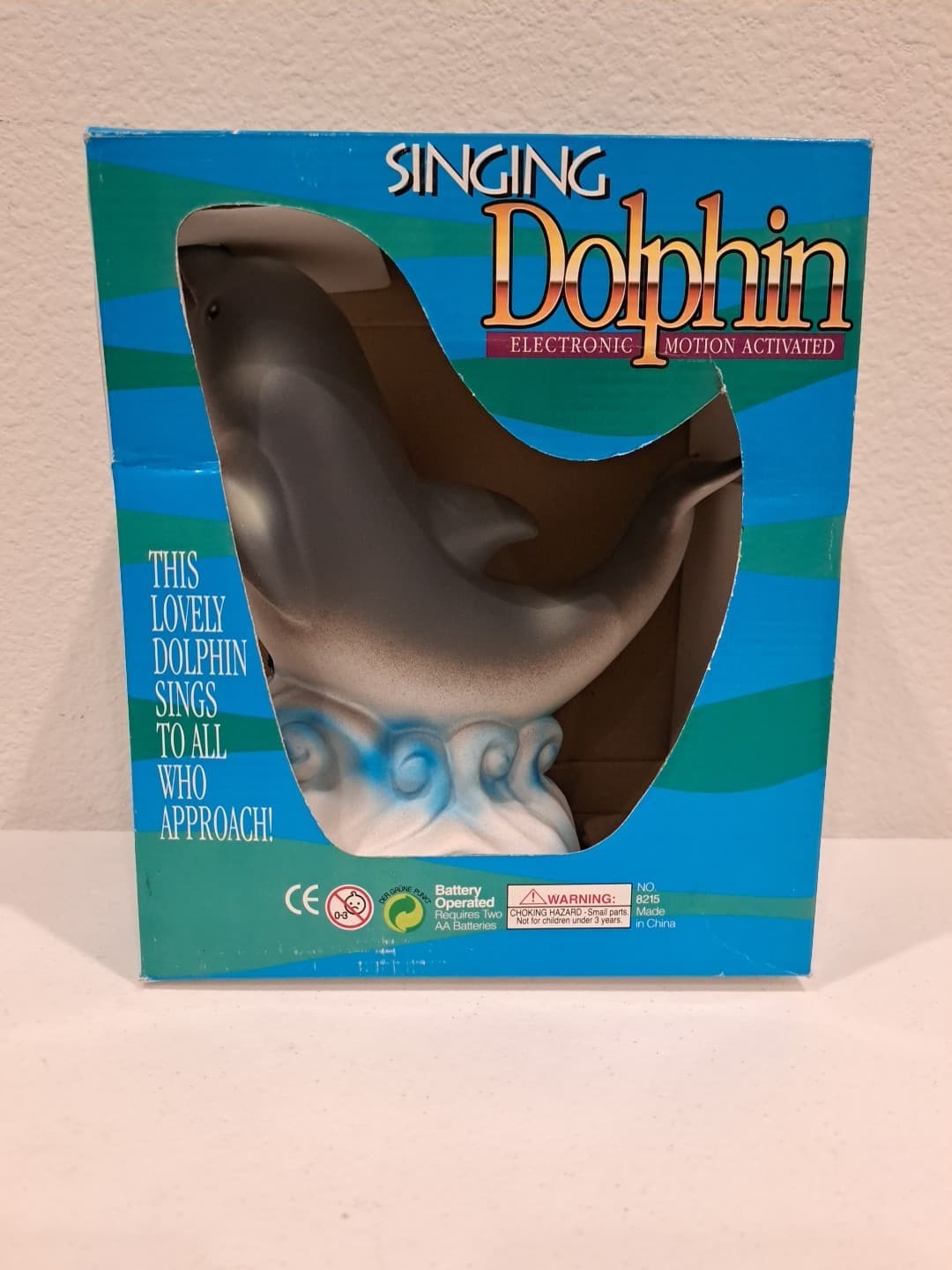 Singing Dolphin Electronic Motion Activated Brand New SEE DESCRIPTION