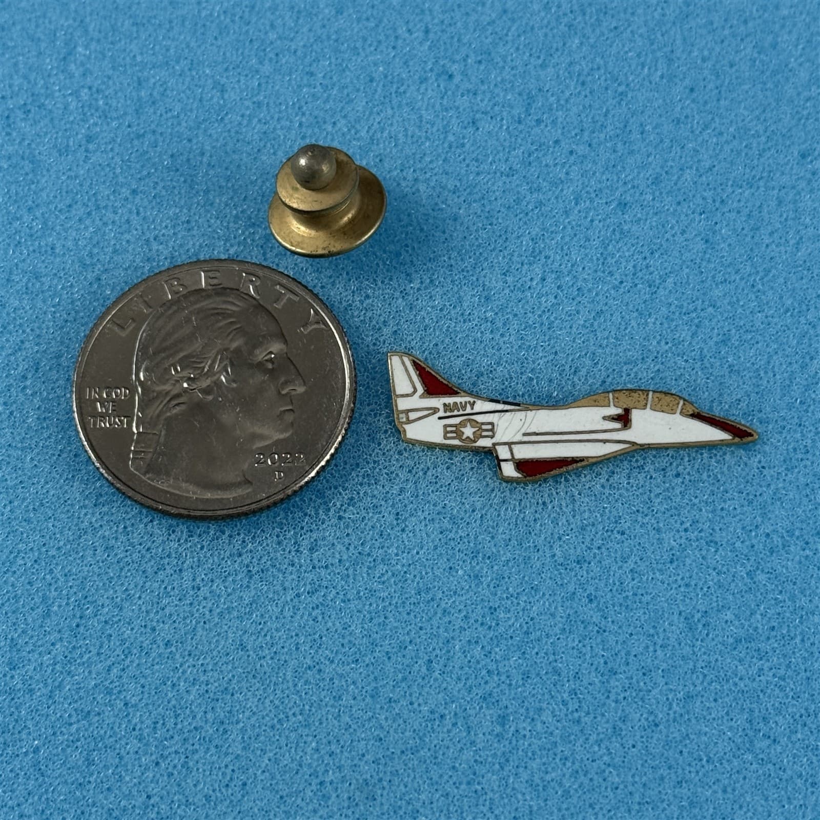USN Navy Skyhawk TA-4J Attack Fighter Jet Plane Tie Tack Pin Pinback #59564