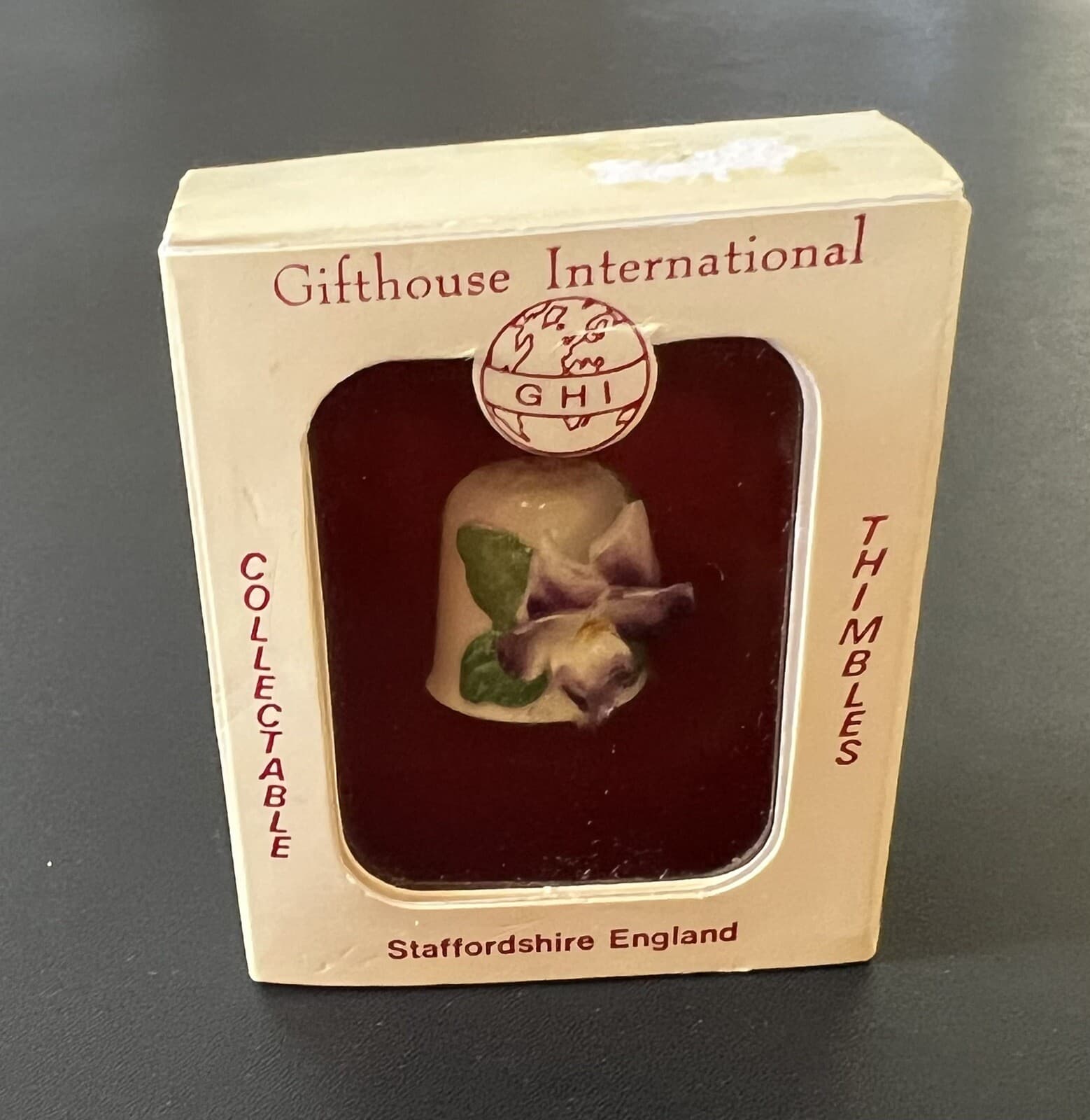 Gifthouse International Thimble - Flowers of the Month - April - Staffordshire