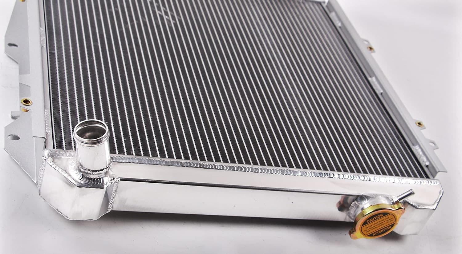 3 Row Core Aluminum Radiator For Toyota 4 Runner Pickup DLX SR5 Base Truck 3.0L 3