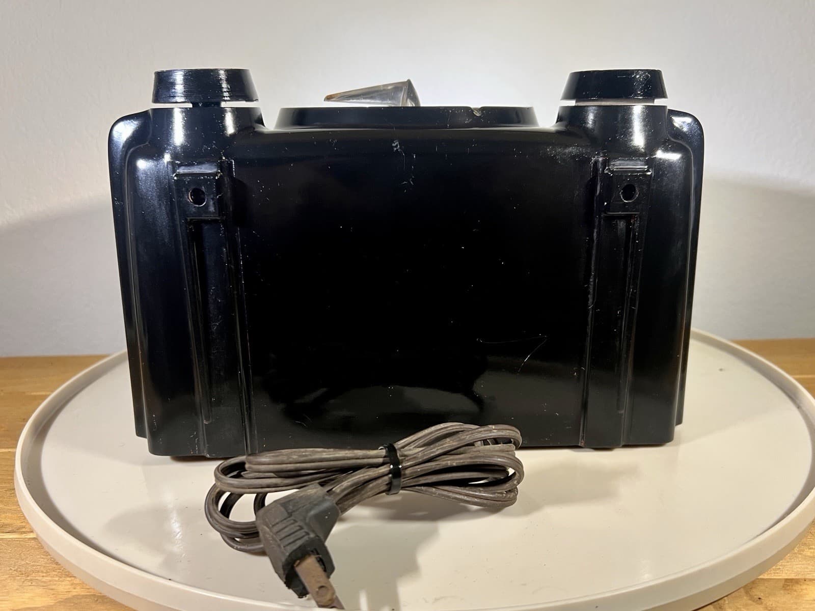 Nice 1951 Crosley 11-104U Dynamic Black Bakelite “Bullseye” Tube Radio No Power 6