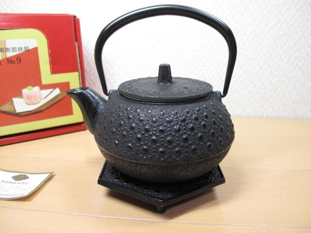 Iwachu Cast Iron Teapot No9 320ml Hexagon Turtle Trivet Nanbu Tekki Style 2