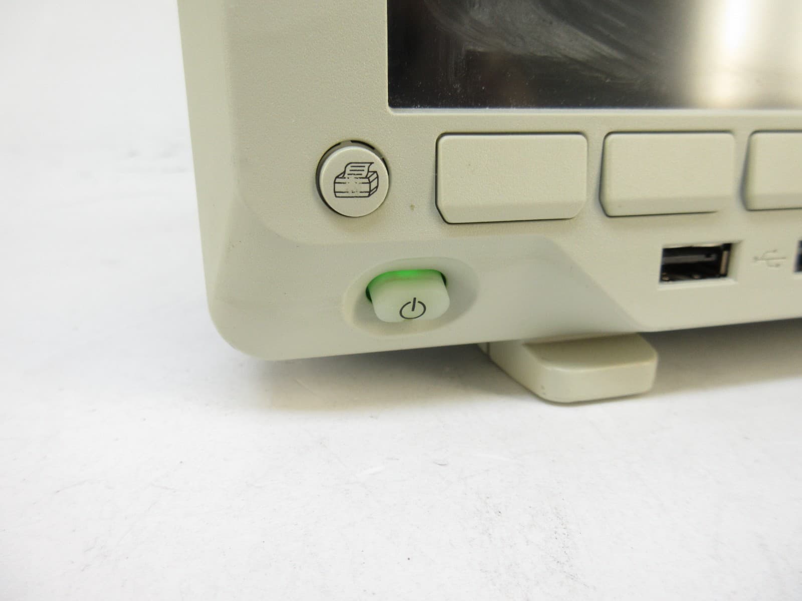 Tektronix MSO4104B Mixed Signal Oscilloscope 1GHz, 5GS/s, 4+16 channels 4