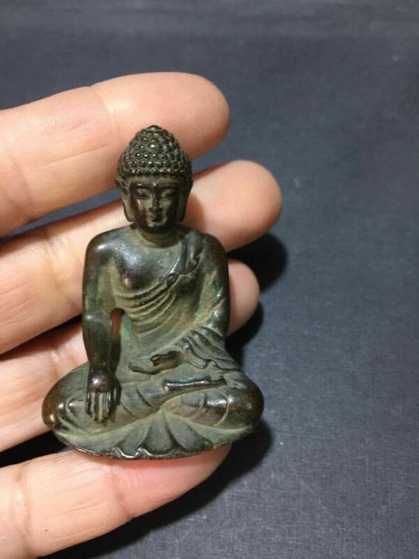 Old Tibetan Buddhism bronze Medicine Buddha Sakyamuni Shakyamuni Buddha statue 4