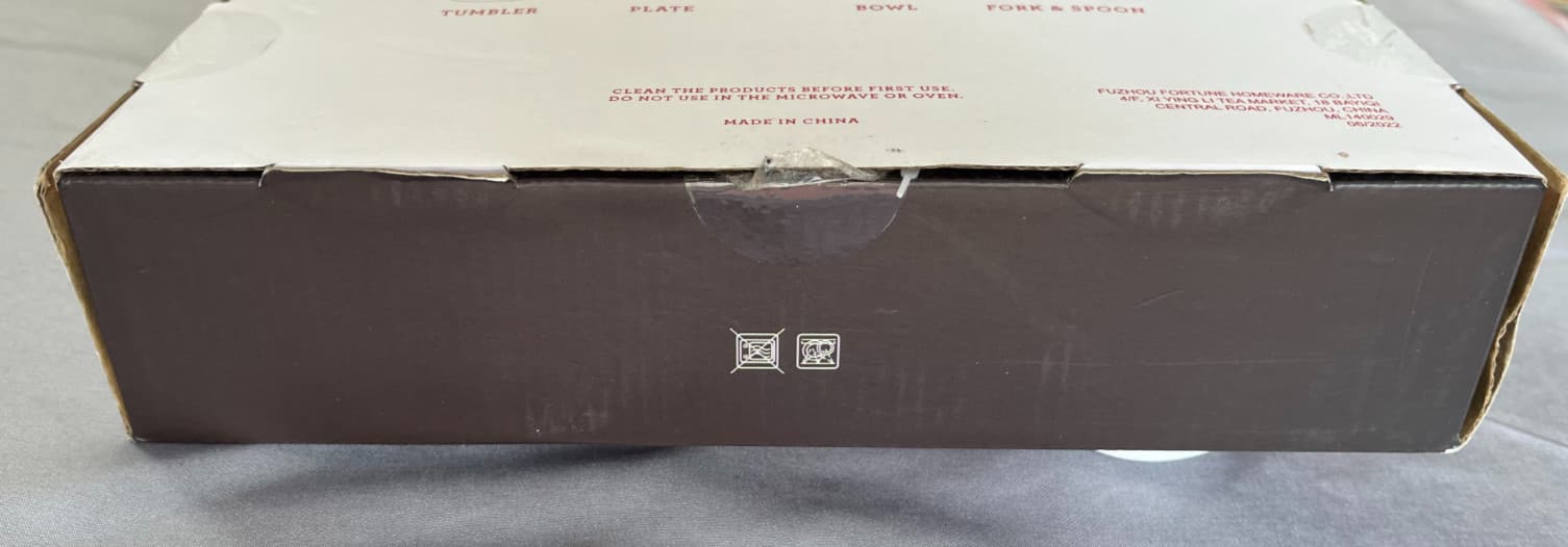 Sincerely Santa Kids 5 Piece Mealtime Set 100% melamine, santa snowmen penguins 5