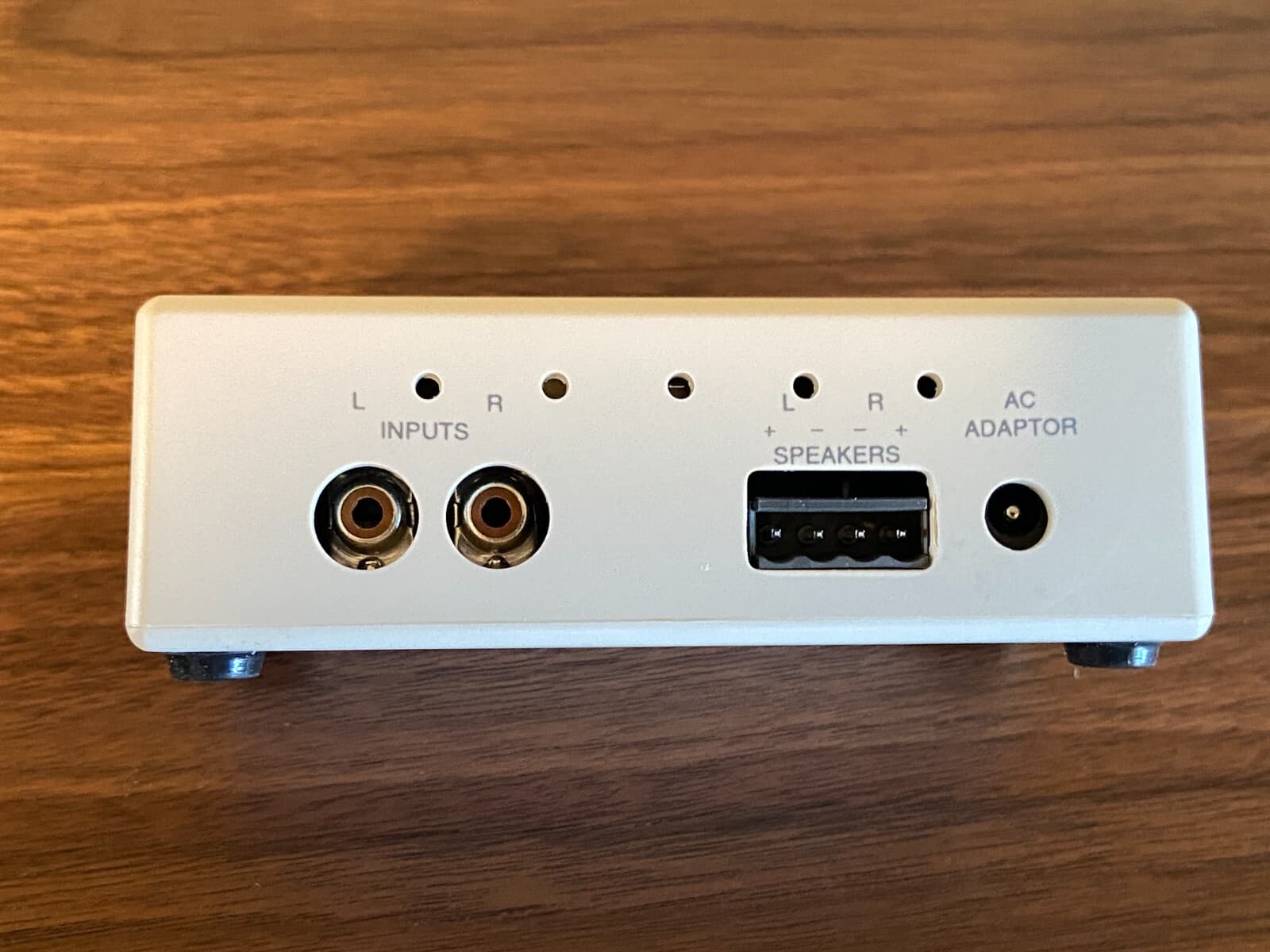 Audiophile Stereo Amplifier 2 WPC Integrated Amp w/ RCA inputs, Speaker Cables 4