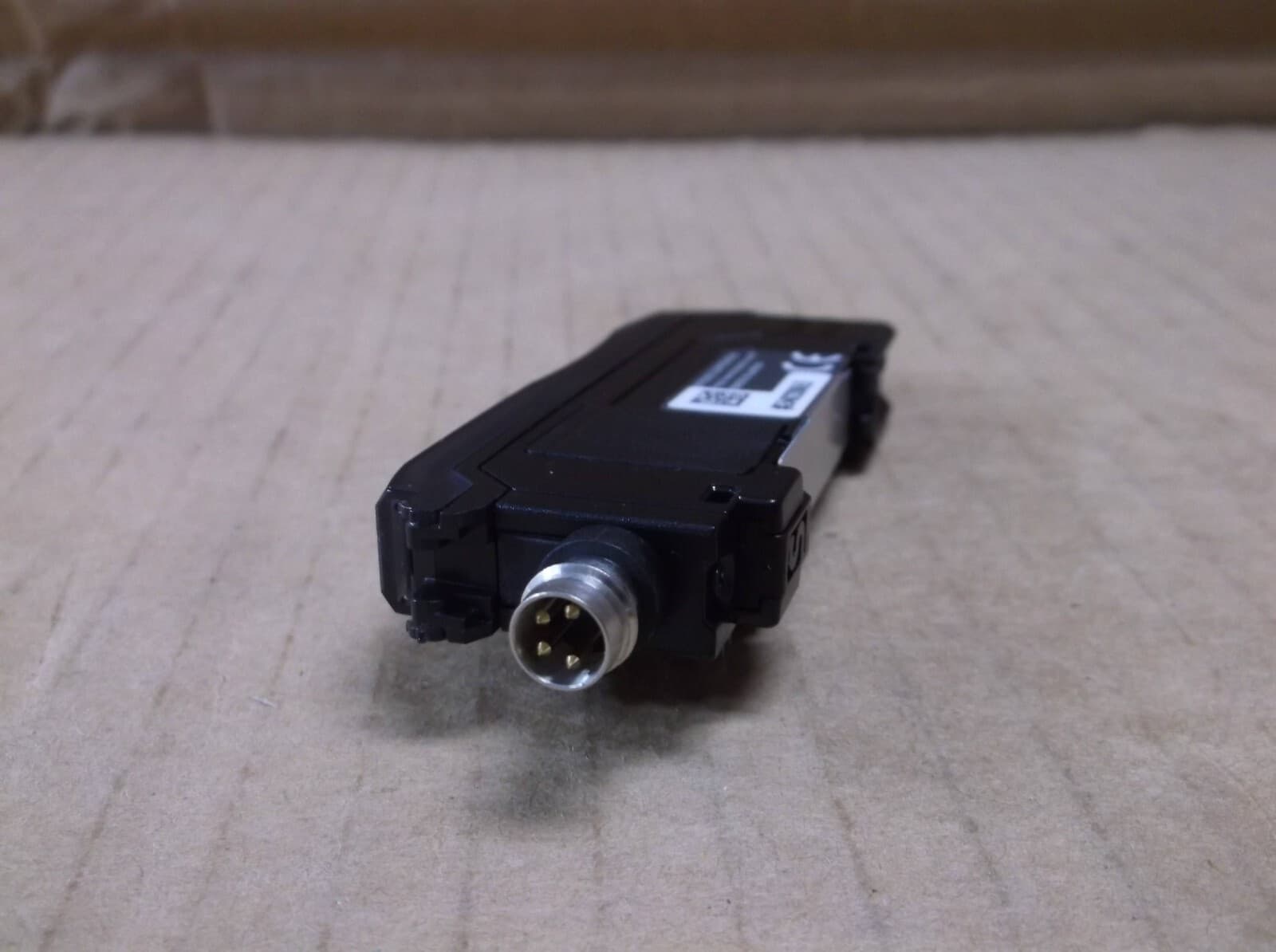 FS-N12CP Keyence NEW Photoelectric Fiber Optic Sensor Switch Amplifier FSN12CP 3