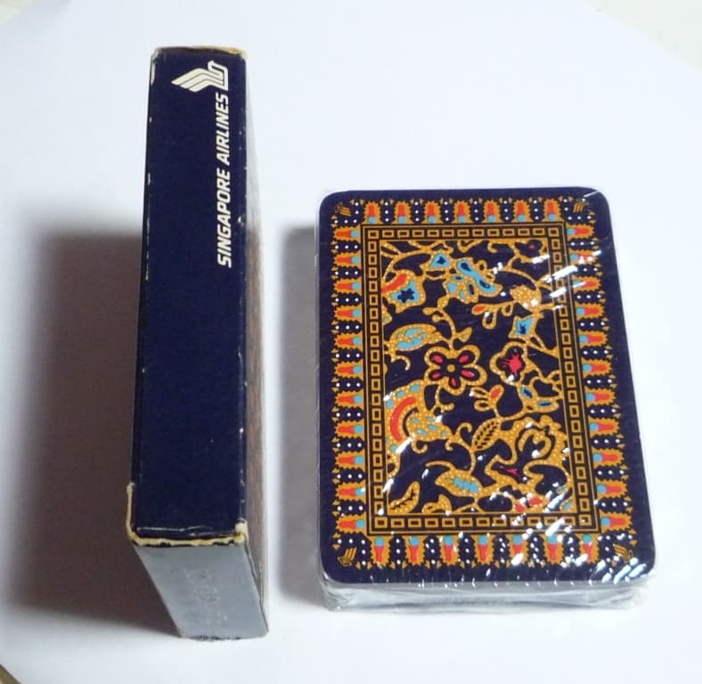 SINGAPORE AIRLINES Playing Cards BLUE GOLD BATIK SQ Sealed Aviation Asia Vintage 2