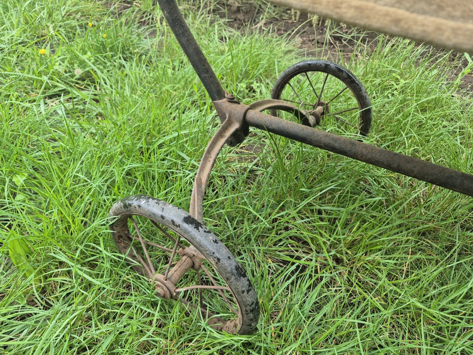 Vintage Pram Buggy Stroller Antique  Cast Iron Axle Rocking Bassinet 1900's 4