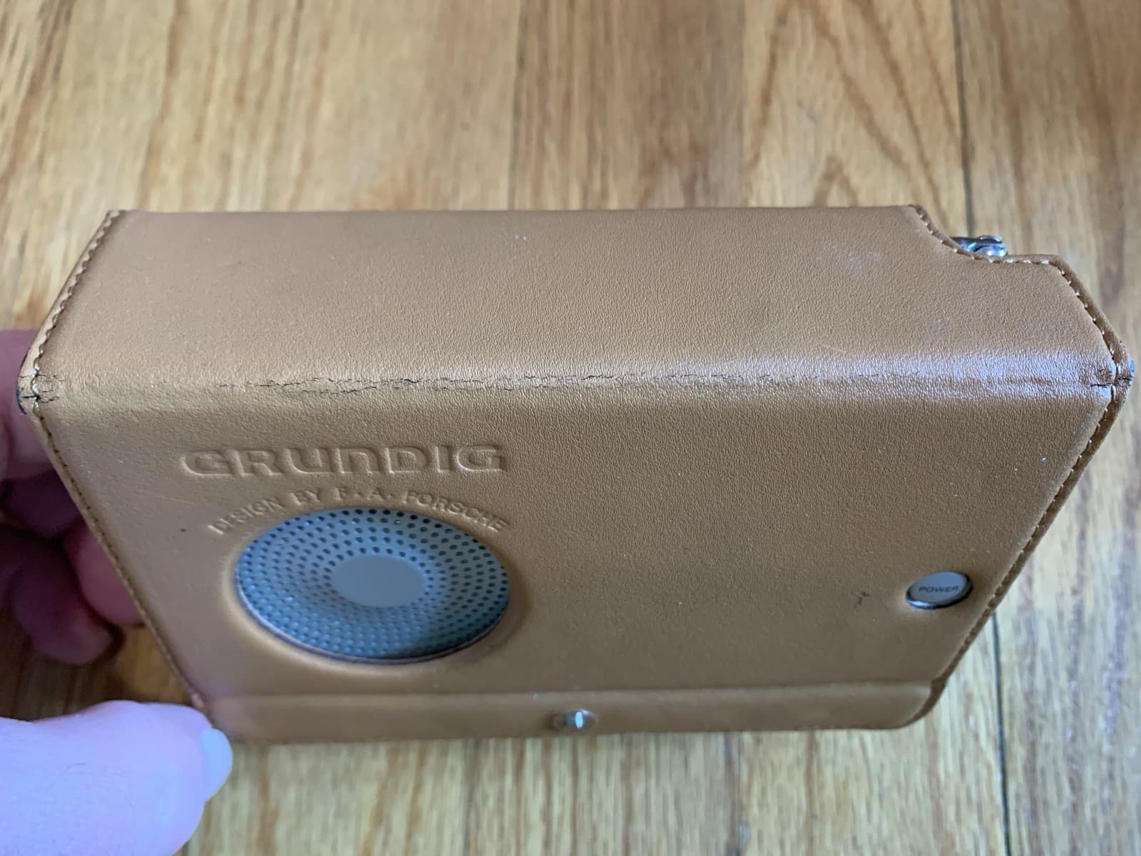 Grundig YB-P 2000 Portable Short Wave & AM/FM Radio by F.A. Porsche (Tested) 4