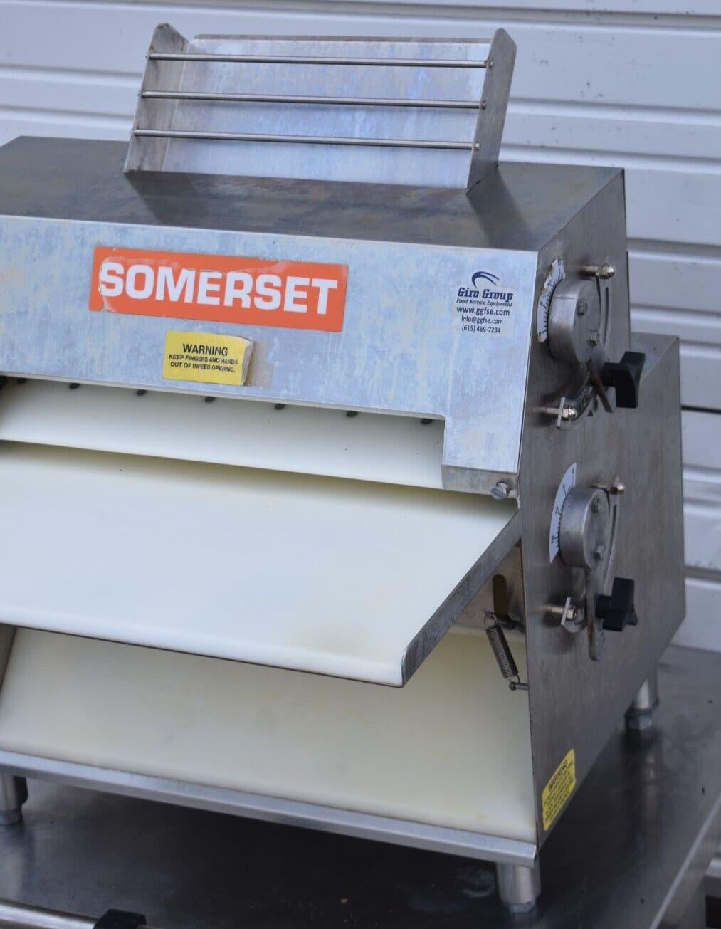 SOMERSET CDR-2000 COUNTERTOP 20" TWO STAGE PIZZA DOUGH SHEETER 120V 4