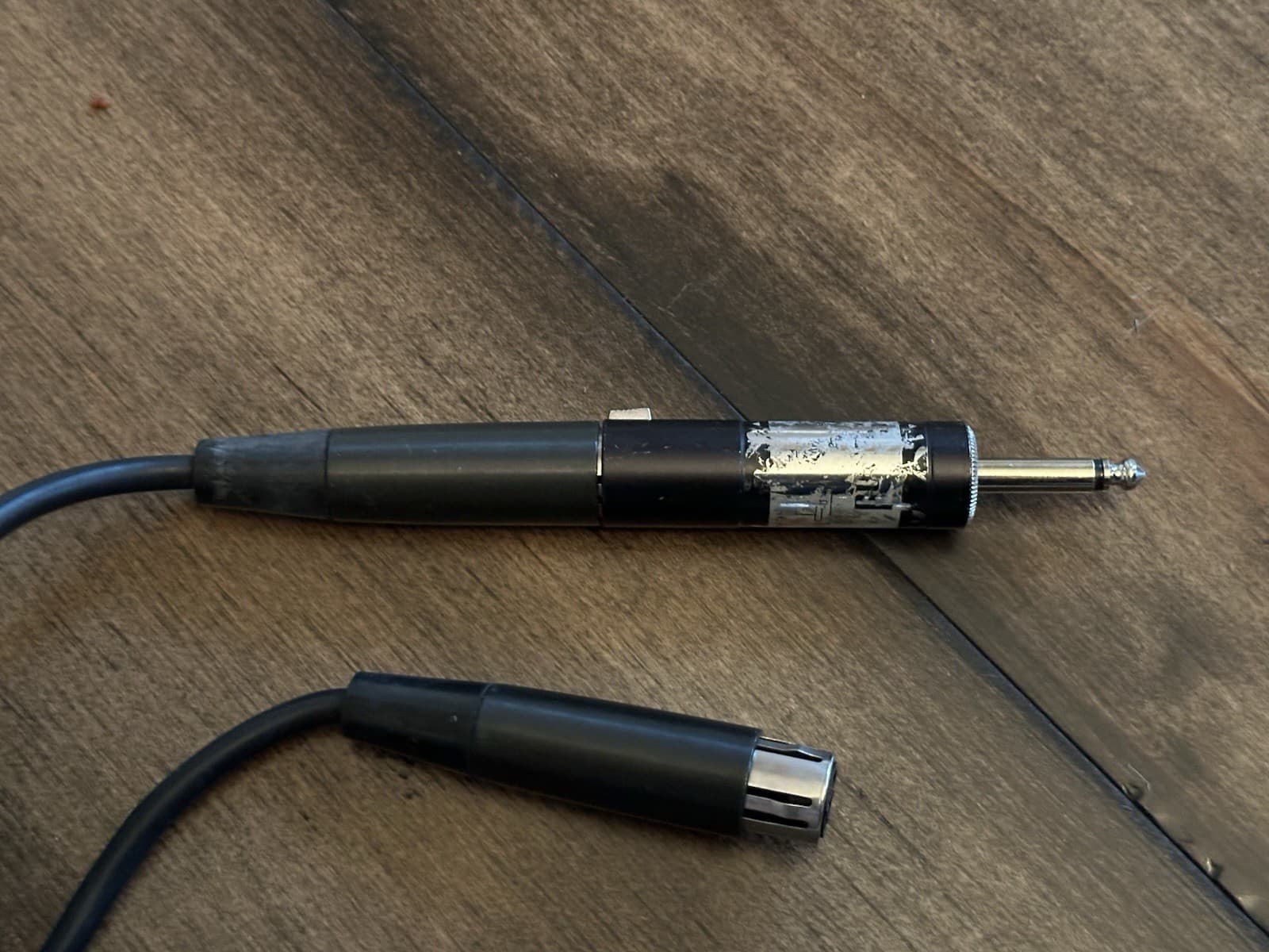 Shure SM58-LC Wired Microphone With Cord Cable 4