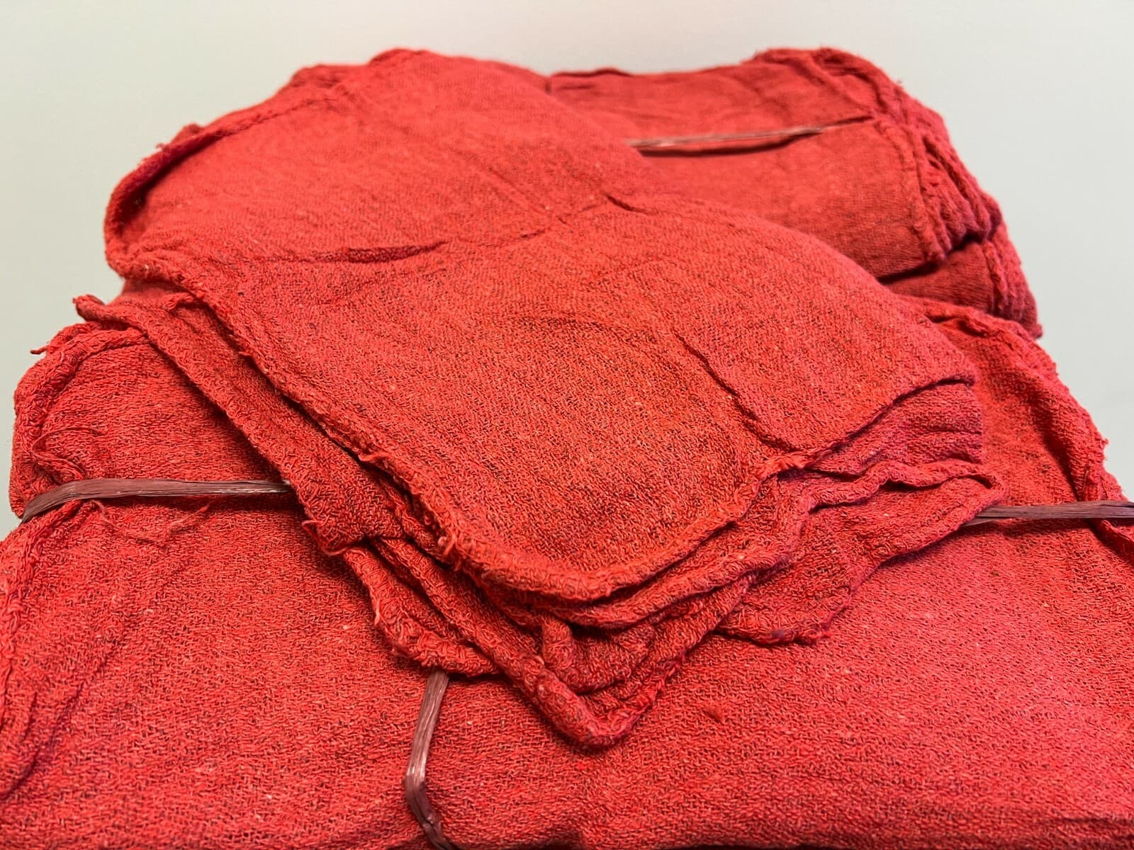 2500 PIECES NEW RED INDUSTRIAL SHOP RAGS CLEANING TOWELS 2