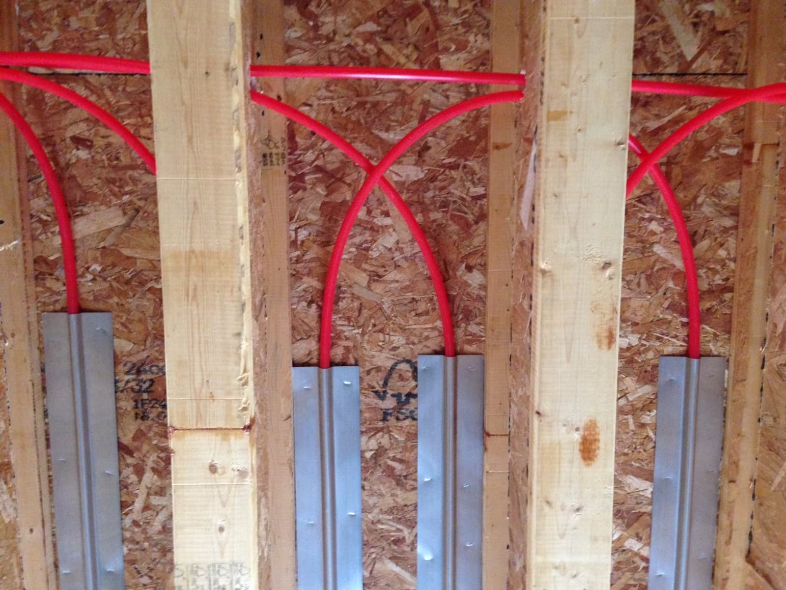 100 - 4' Omega Aluminum Radiant Floor Heat Transfer Plates for 1/2" PEX USA 4