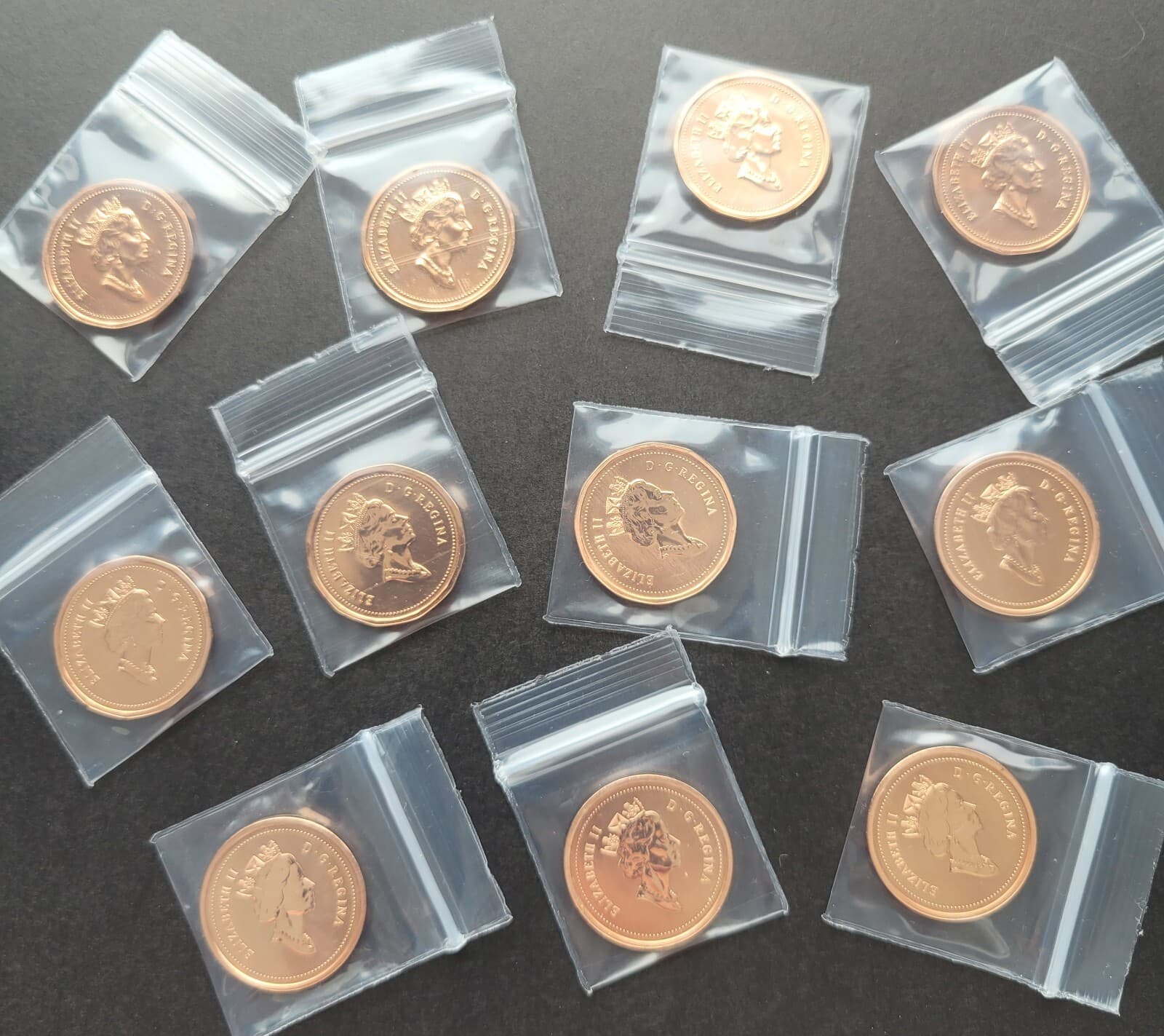 ***CANADA ONE CENT LOT *** 1990 - 2000 *** NON MAGNETIC SPECIMEN *** 2