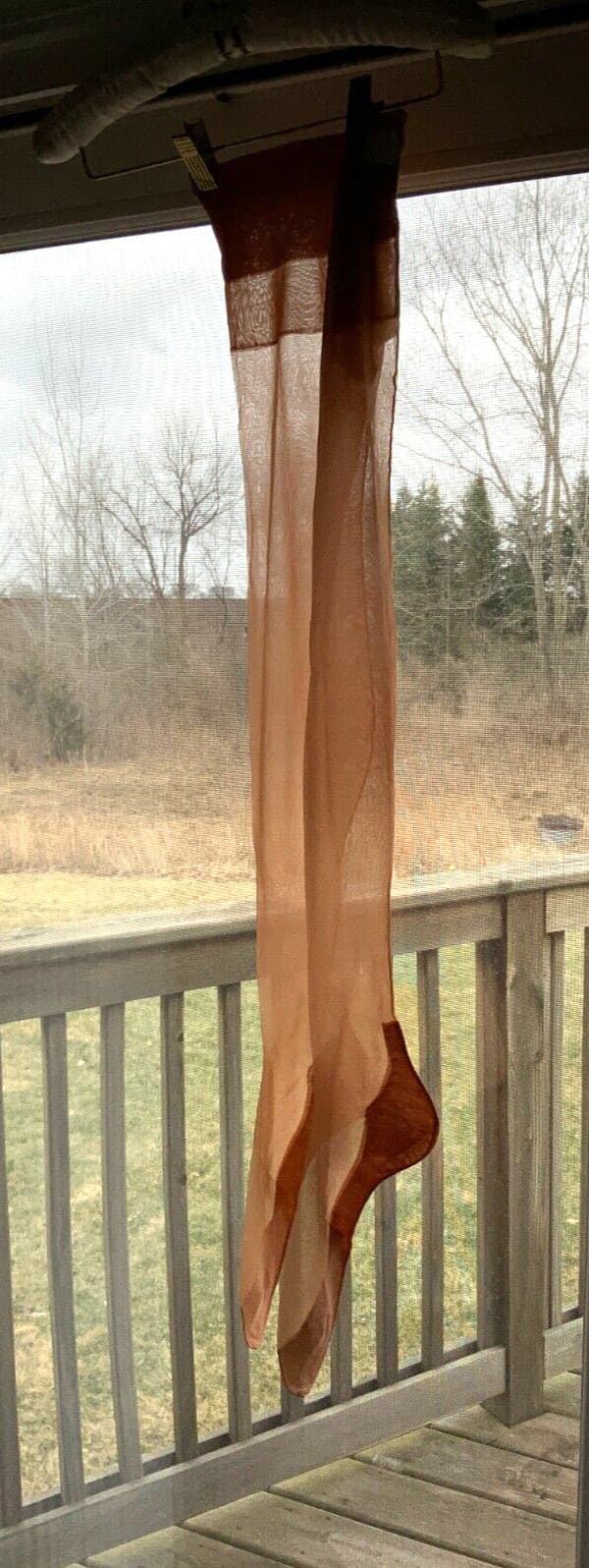 NEW 1940s WWII Vintage Woman’s Sheer RAYON Stockings Hose Seam CUBAN HEEL - 10.5 3