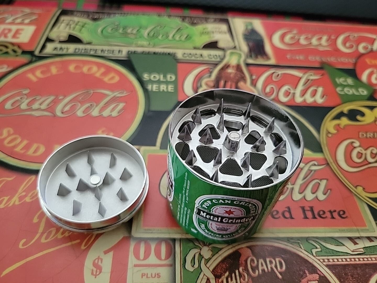 1 Metal Beer, Pop Can Style. 4 Layer Manual Twist Herb, spice, Tobacco Grinder. 2