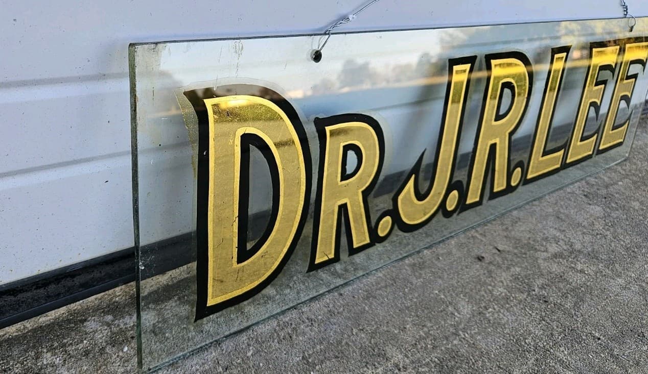 1920-1940s Antique Reverse Painted Glass Doctor Sign Vintage 3