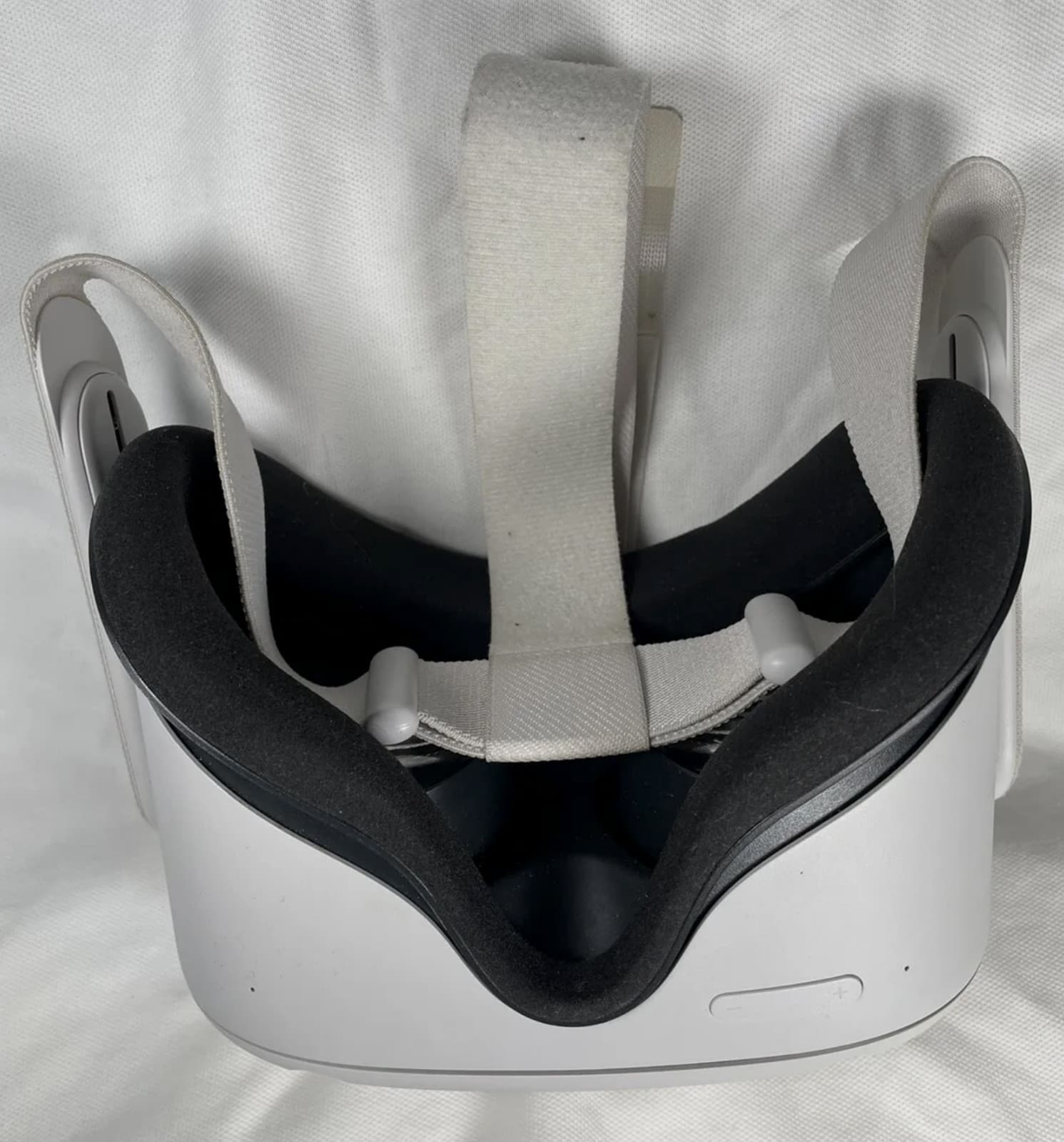 Oculus Meta Quest 2 256GB VR Headset - White Headset ONLY No Controllers 2