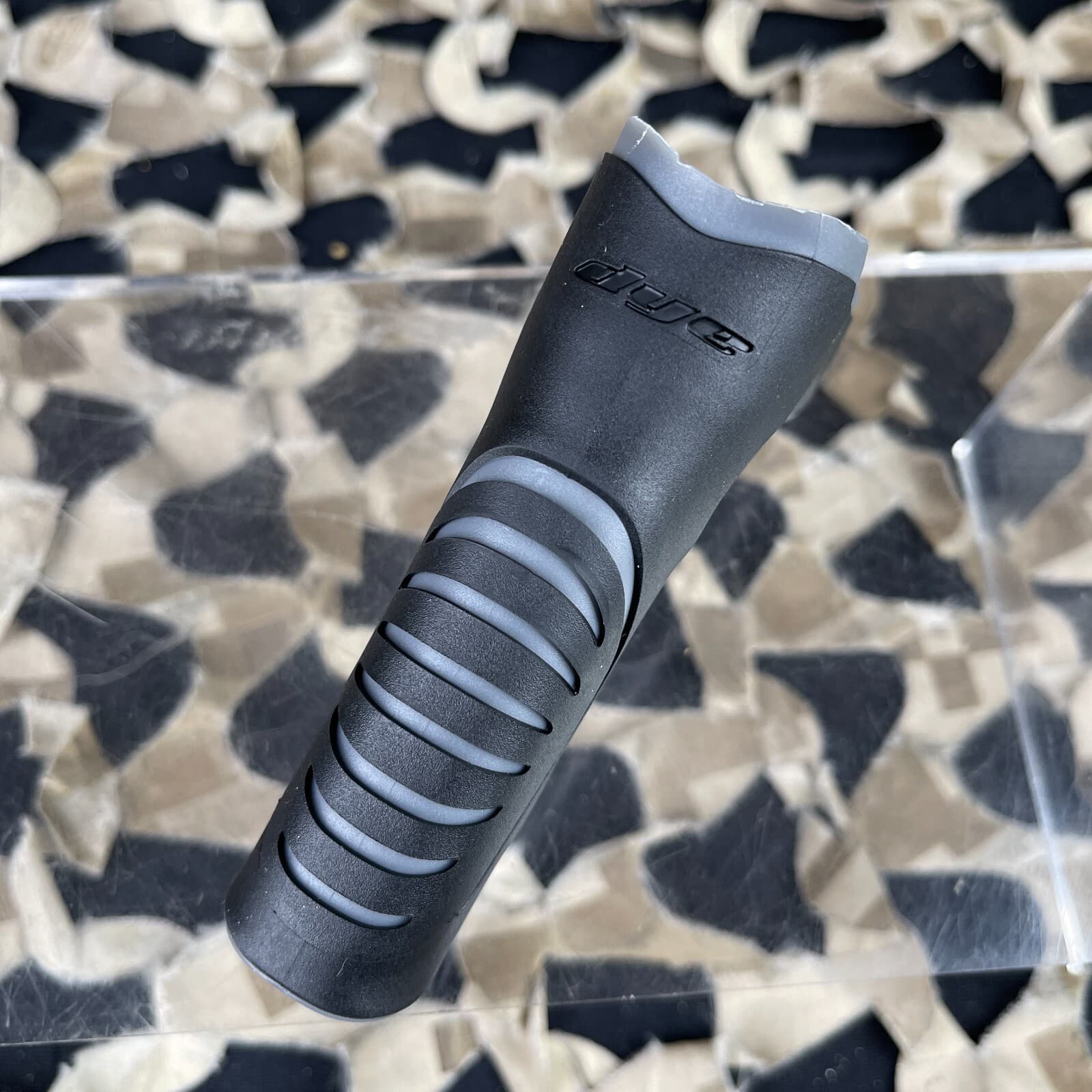 NEW Dye M3S/M3+ Foregrip - Black/Gray 4