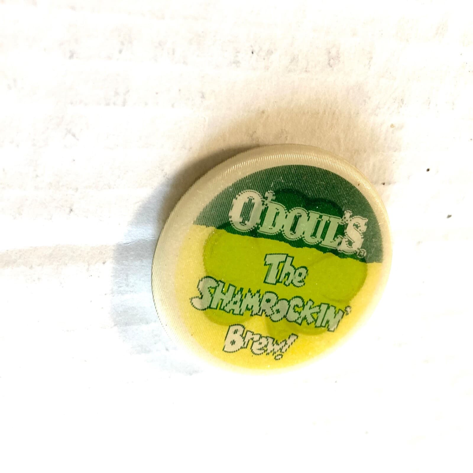 Vintage O'doul's Beer Button Pin Back Lenticular Odouls Shamrockin St Patricks 4