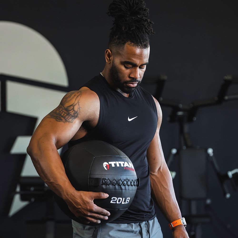 Titan Fitness 20 LB Composite Wall Ball, Soft Shell Poly-Composite Laminate 3
