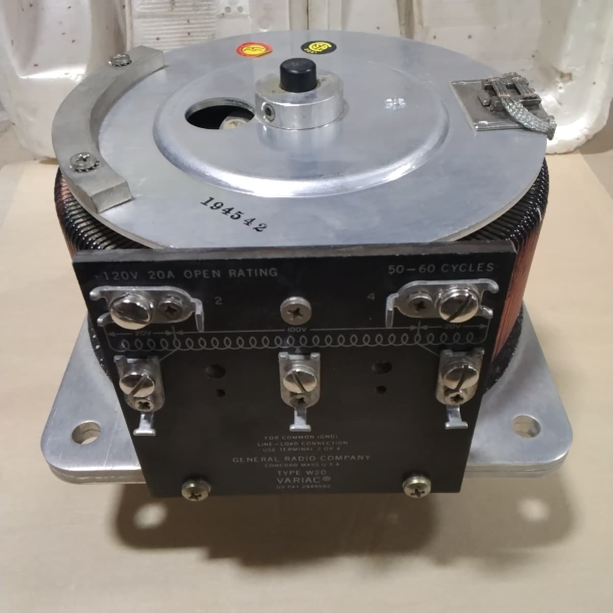 VARIAC GENERAL RADIO TYPE W20 120V 20A OPEN RATING 50-60 CYCLES 