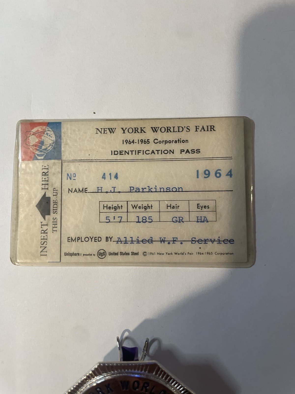 1964/65 New York Worlds Fair Allied Maintenance Badge w/ Ident Card 3