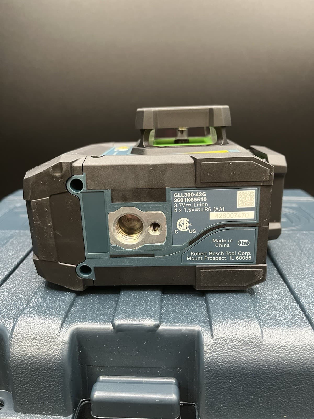 BOSCH GLL300-42G Green Beam Self Leveling 360 Degree 3 Plane Laser Level 3