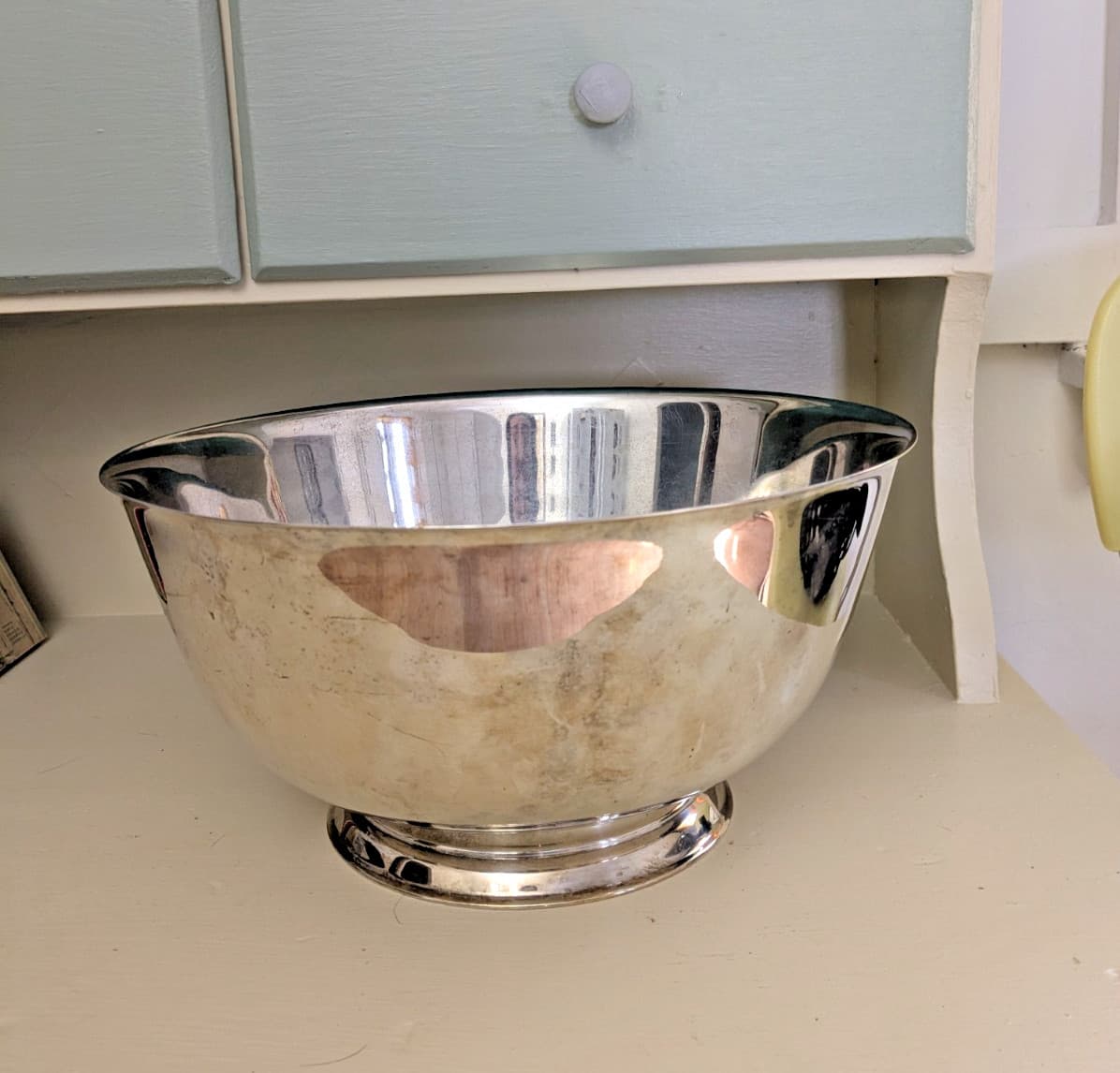 Large Oneida Silverplate Bowl Paul Revere Reproduction 12" Diameter 6