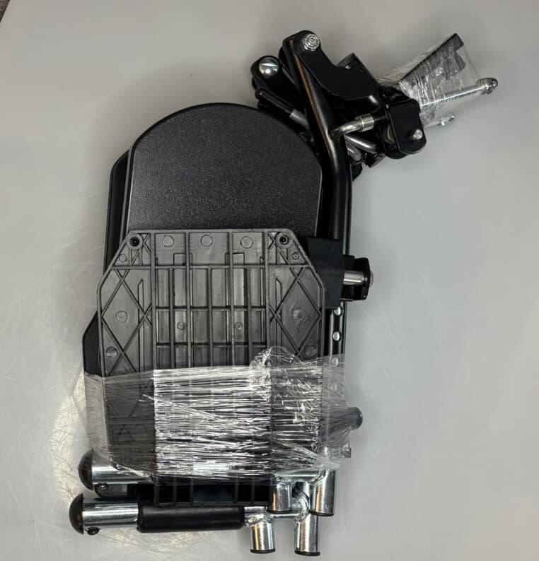 Universal Wheelchair Elevating Leg Rest Composite Footplates Padded Calf Support 6