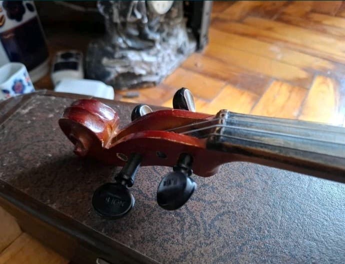 Vintage collectible violin USSR. 1981 4