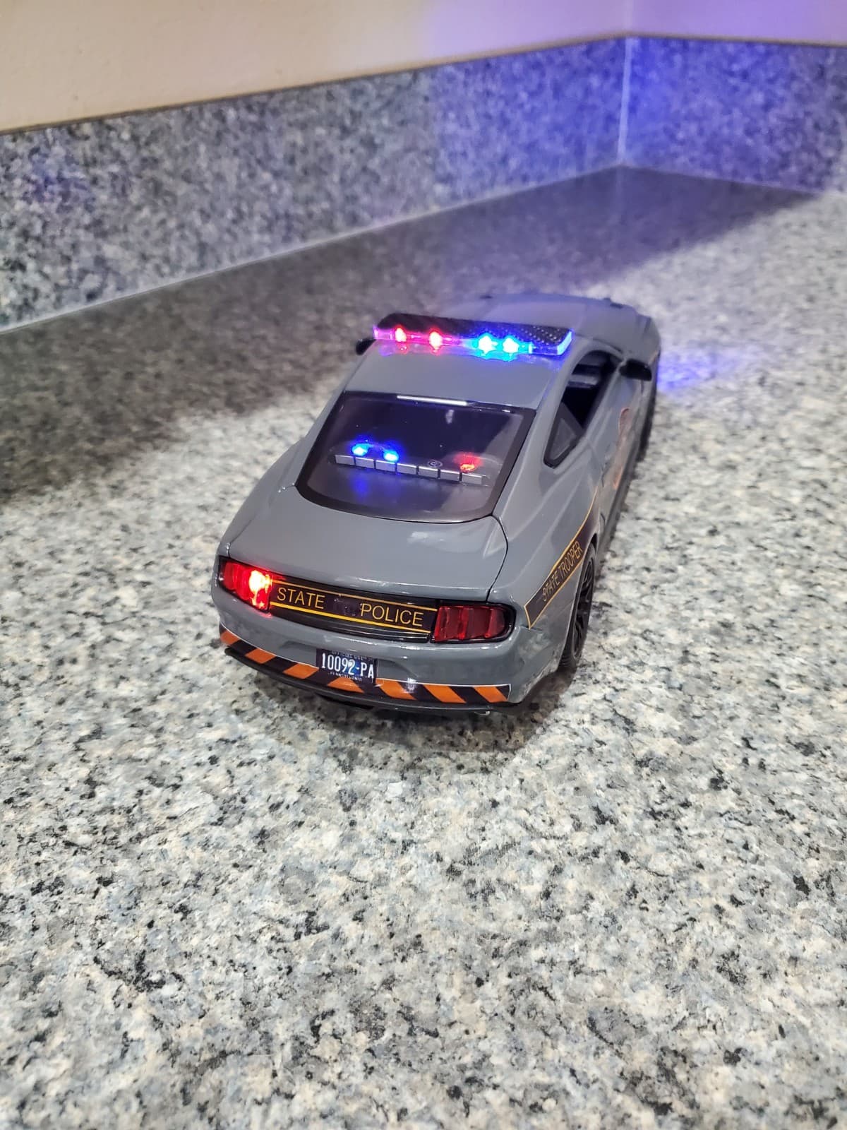 Pennsylvania State Trooper -   Ford Mustang w/ All Flashing Lights 6